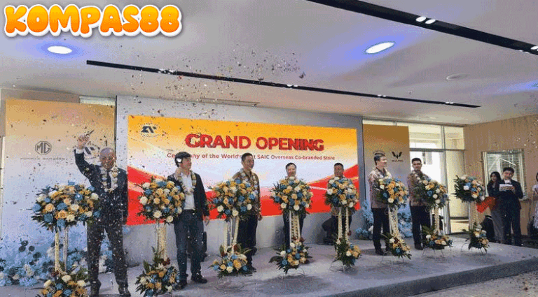 Pertama di Dunia, Dealer Gabungan Wuling-MG Diresmikan di Jakarta